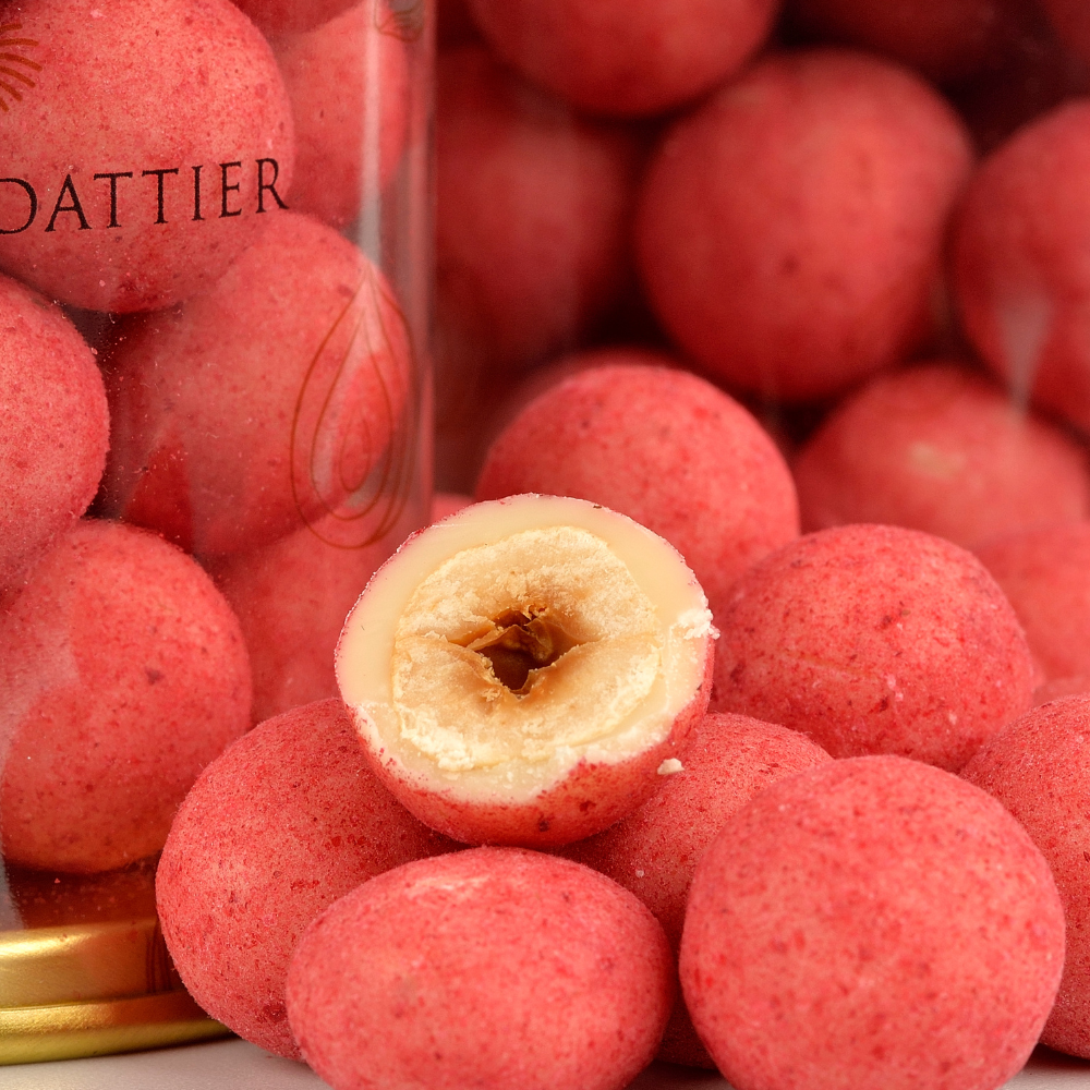 NOISETTES ENROBÉES CHOCOLAT BLANC FRAMBOISE