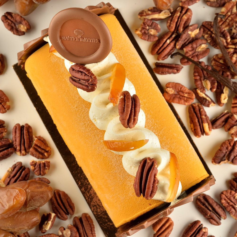 Bûche Signature Maître Dattier – Datte & Noix de Pécan