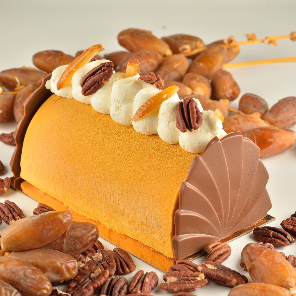 Bûche Signature Maître Dattier – Datte & Noix de Pécan